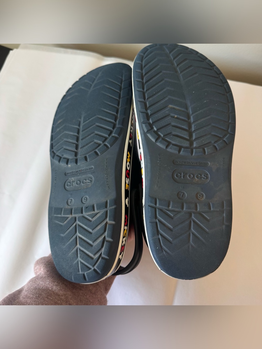 CROCS Size 9 Women’s Navy Blue Mickey Mouse Clogs Sandals - Picture 5 of 6